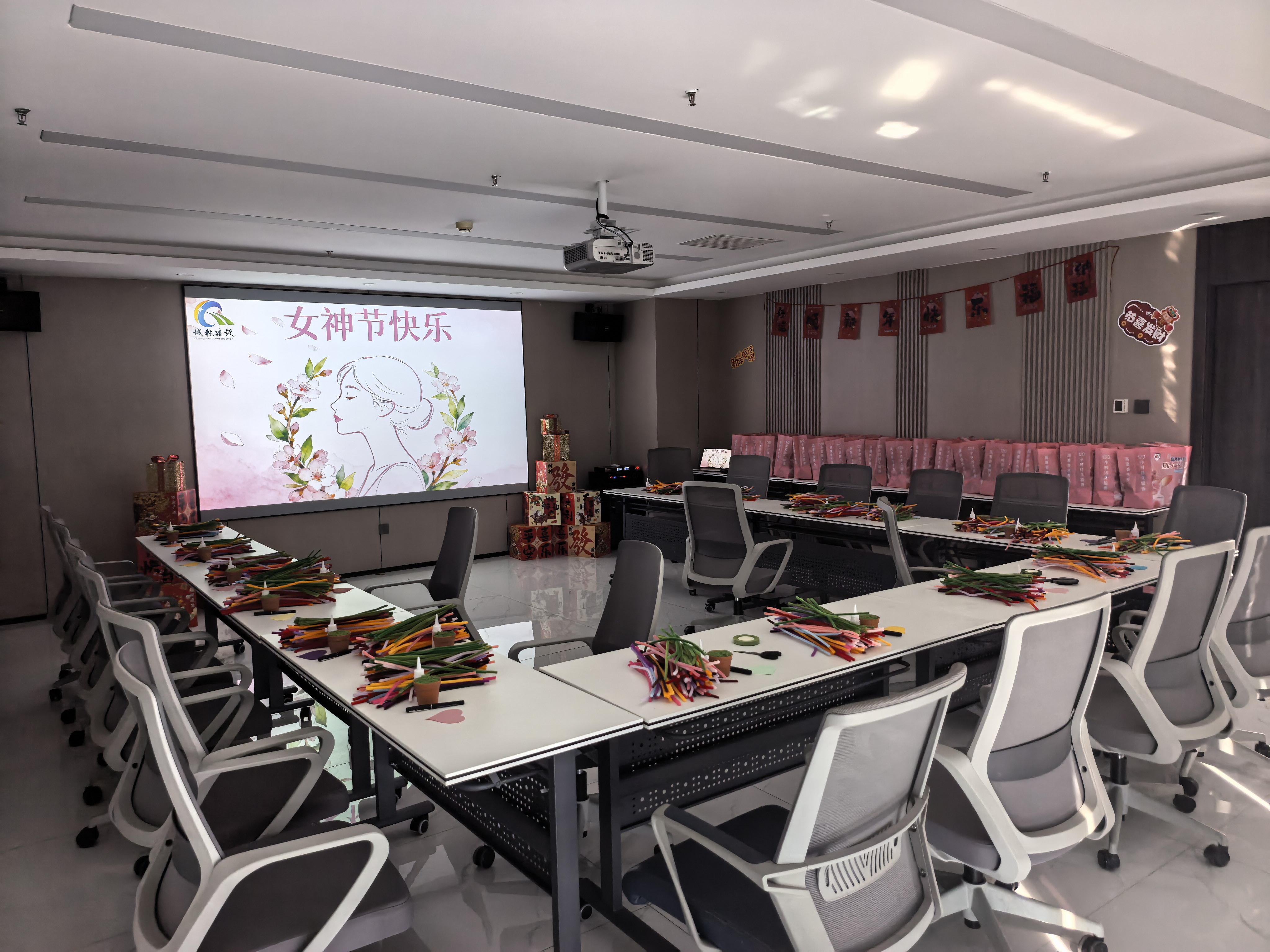 7f0212da85892088283b4743e252ddd.jpg 7f0212da85892088283b4743e252ddd.jpg